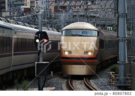 鉄路は日光へ…東武特急『スペーシア』　豪華特急で日光・鬼怒川へ 80807802