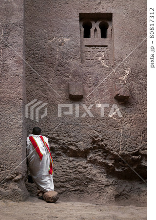 lalibela ancient rock-cut monolithic churches landmark heritage site in ethiopia 80817312