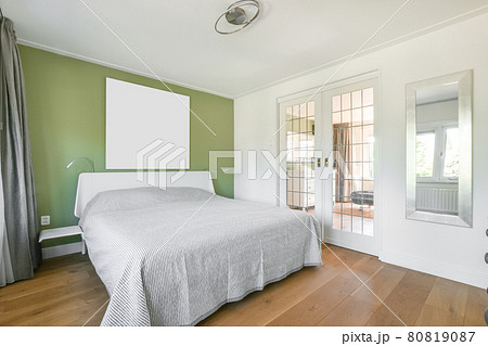 Luxury bedroom of house in beautiful design 80819087