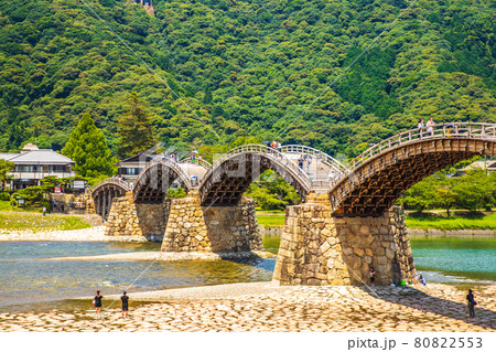 山口県岩国市　晴天の錦帯橋 80822553