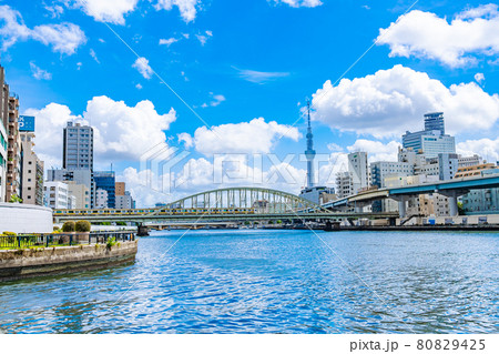 東京の都市風景 両国橋周辺の風景 80829425