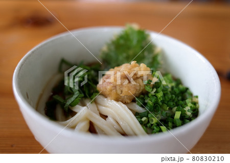 讃岐うどんの梅しそぶっかけ 讃岐うどんの梅しそぶっかけ 80830210