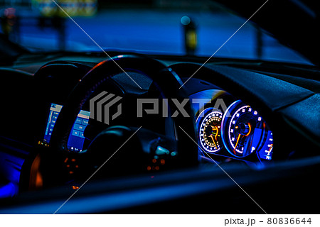 スポーツカーのコックピット スポーツカーのコックピット 80836644