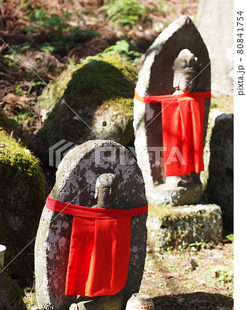 立石寺(山寺)参道のお地蔵さん 立石寺(山寺)参道のお地蔵さん 80841754