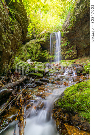 日本　北海道　小樽　穴滝　渓谷　景勝地 80847003
