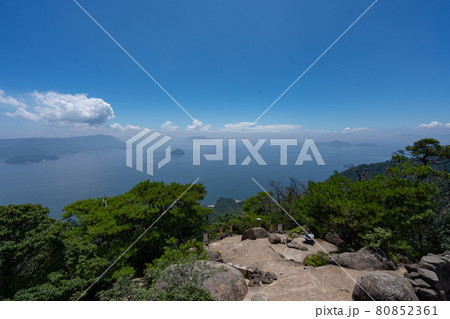 獅子岩展望台から瀬戸内海を望む＜広島県宮島/8月＞ 80852361