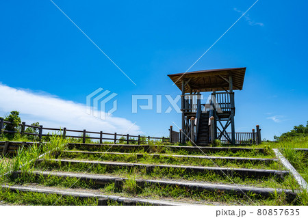 三重県鳥羽市の鳥羽展望台-8月- 80857635