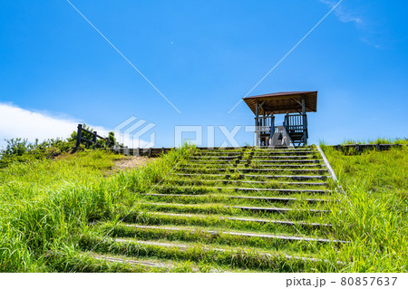 三重県鳥羽市の鳥羽展望台-8月- 80857637