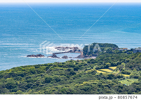 三重県鳥羽市の鳥羽展望台-8月-(望遠) 80857674