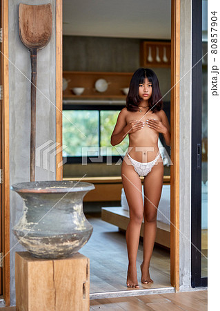 Naked Asian Schoolgirls In Panties