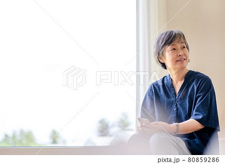女性 女 女の子 80859286