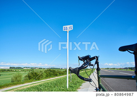 サイクリング　自転車　ミニベロ 80864987