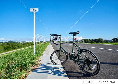 サイクリング　自転車　ミニベロ 80864988