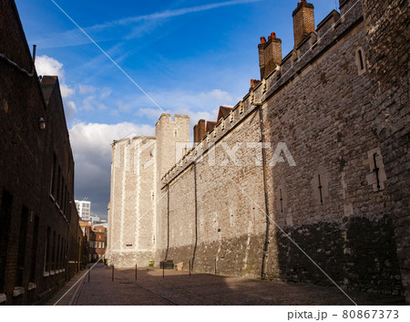 Tower of London Mint Street 80867373