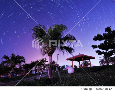 波の上ビーチの星空 80873032