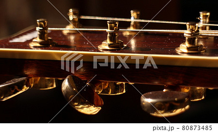 ギター 器具 楽器 80873485