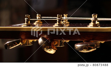 ギター 器具 楽器 80873488