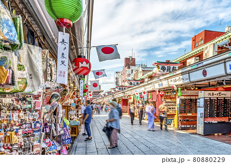 東京の都市風景 浅草寺・仲見世商店街 東京の都市風景 浅草寺・仲見世商店街 80880229