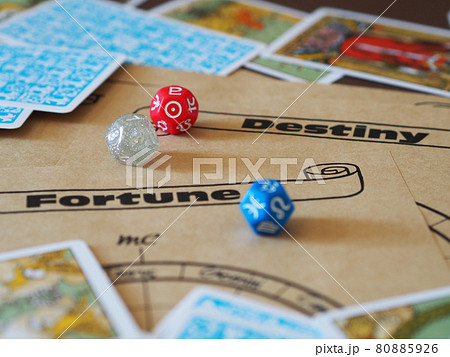 占いのための道具 80885926