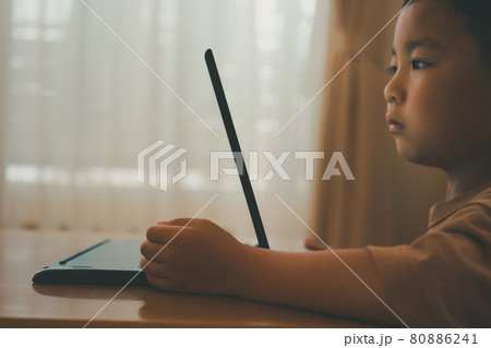 7 years old 7 years old 80886241