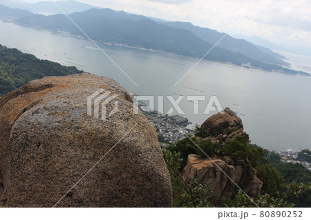 広島県にある烏帽子岩山を登山 広島県にある烏帽子岩山を登山 80890252