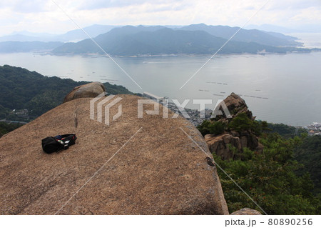 広島県にある烏帽子岩山を登山 80890256
