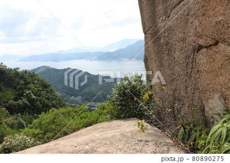 広島県にある烏帽子岩山を登山 広島県にある烏帽子岩山を登山 80890275