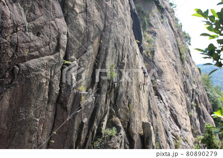 広島県にある烏帽子岩山を登山 80890279