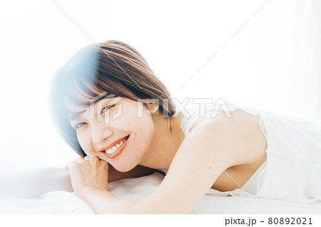女性 ビューティー 女性 ビューティー 80892021