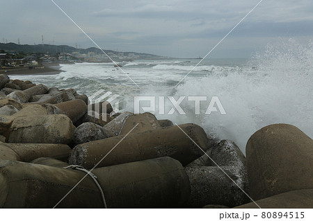 波 海 海岸 80894515