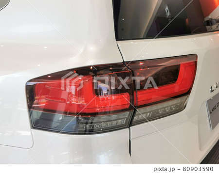 ランドクルーザー300　LEDリヤコンビネーションランプ　バックアップランプテール　ストップ　 80903590