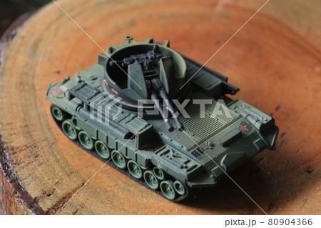 Miniature main battle tank for your collection and lets play 80904366