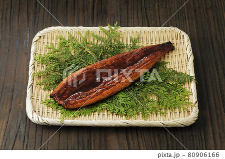 うなぎの蒲焼(鹿児島産) 80906166