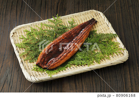 うなぎの蒲焼(鹿児島産) 80906168