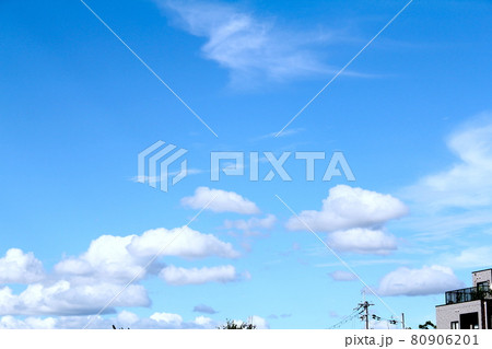 澄み切った青い空と雲 澄み切った青い空と雲 80906201
