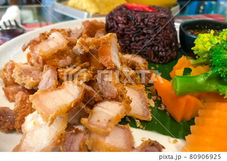 Crispy pork belly or deep fried pork Crispy pork belly or deep fried pork 80906925