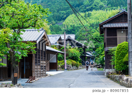 初夏の花沢の里　焼津市 80907855