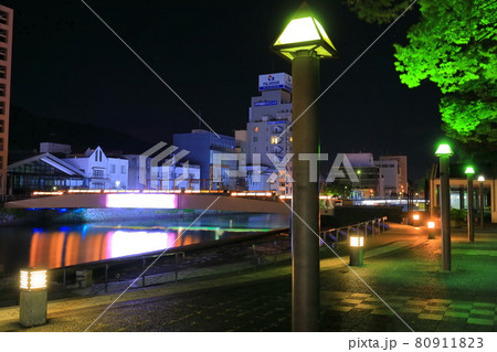 【徳島県】新町川・製紙水際公園の夜景(新町橋) 【徳島県】新町川・製紙水際公園の夜景(新町橋) 80911823