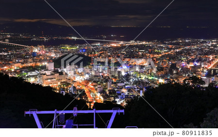 【徳島県】眉山から見た徳島市街の夜景 80911835