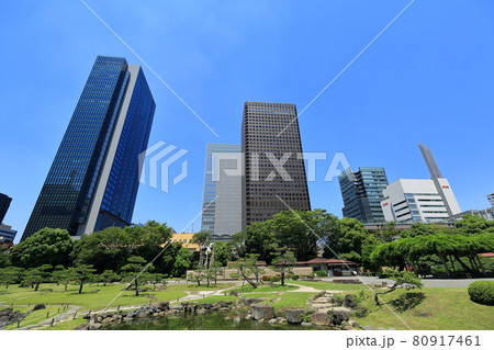 東京　港区　旧芝離宮恩賜庭園から見た世界貿易センタービルディング南館 80917461