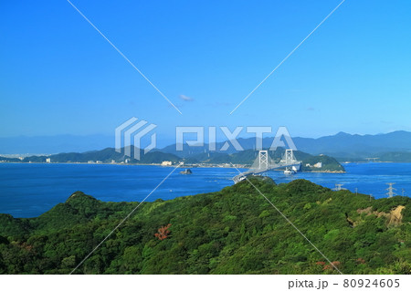 淡路島から見た鳴門海峡と大鳴門橋 淡路島から見た鳴門海峡と大鳴門橋 80924605