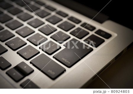 素材　キーボード 80924803