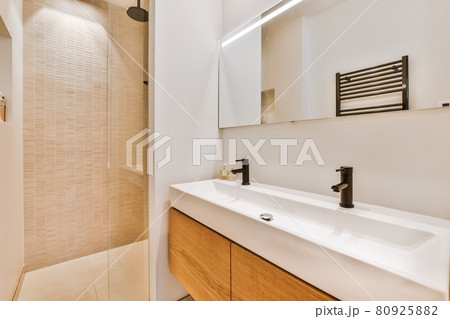 Interior design of beautiful and elegant bathroom Interior design of beautiful and elegant bathroom 80925882