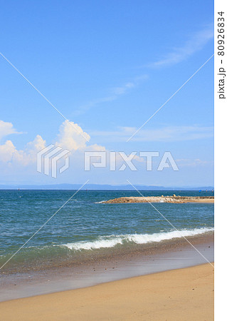 夏の淡路島の海岸【兵庫県】 80926834