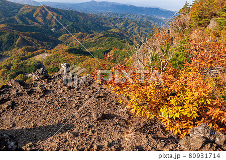 紅葉の霊山＜福島県＞ 80931714