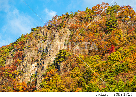 紅葉の霊山＜福島県＞ 80931719