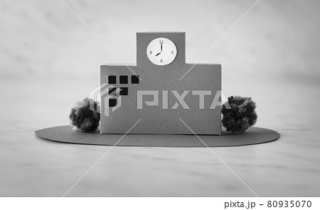 学校　校舎　教育 80935070