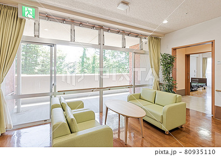 介護施設のソファとテーブル 介護施設のソファとテーブル 80935110