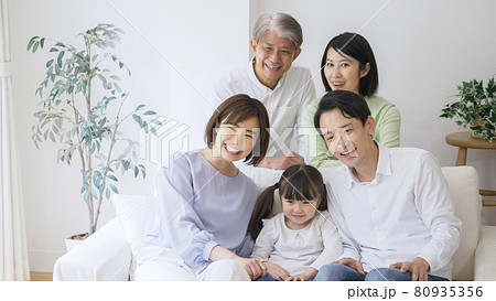 三世代家族・ファミリー 80935356