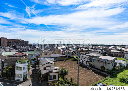 準工業地域の閑静な住宅街の風景 80938428